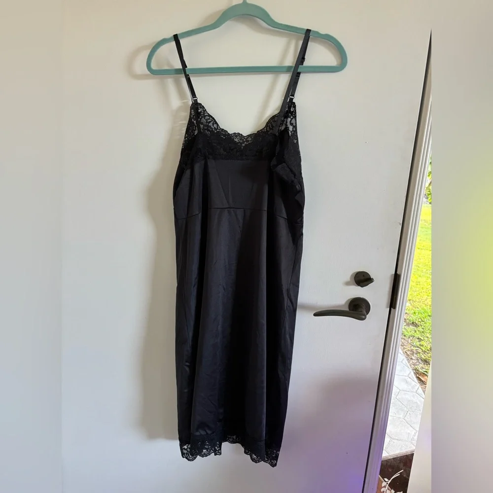 Vintage black lace slip midi dress feminine - Picture 2 of 6